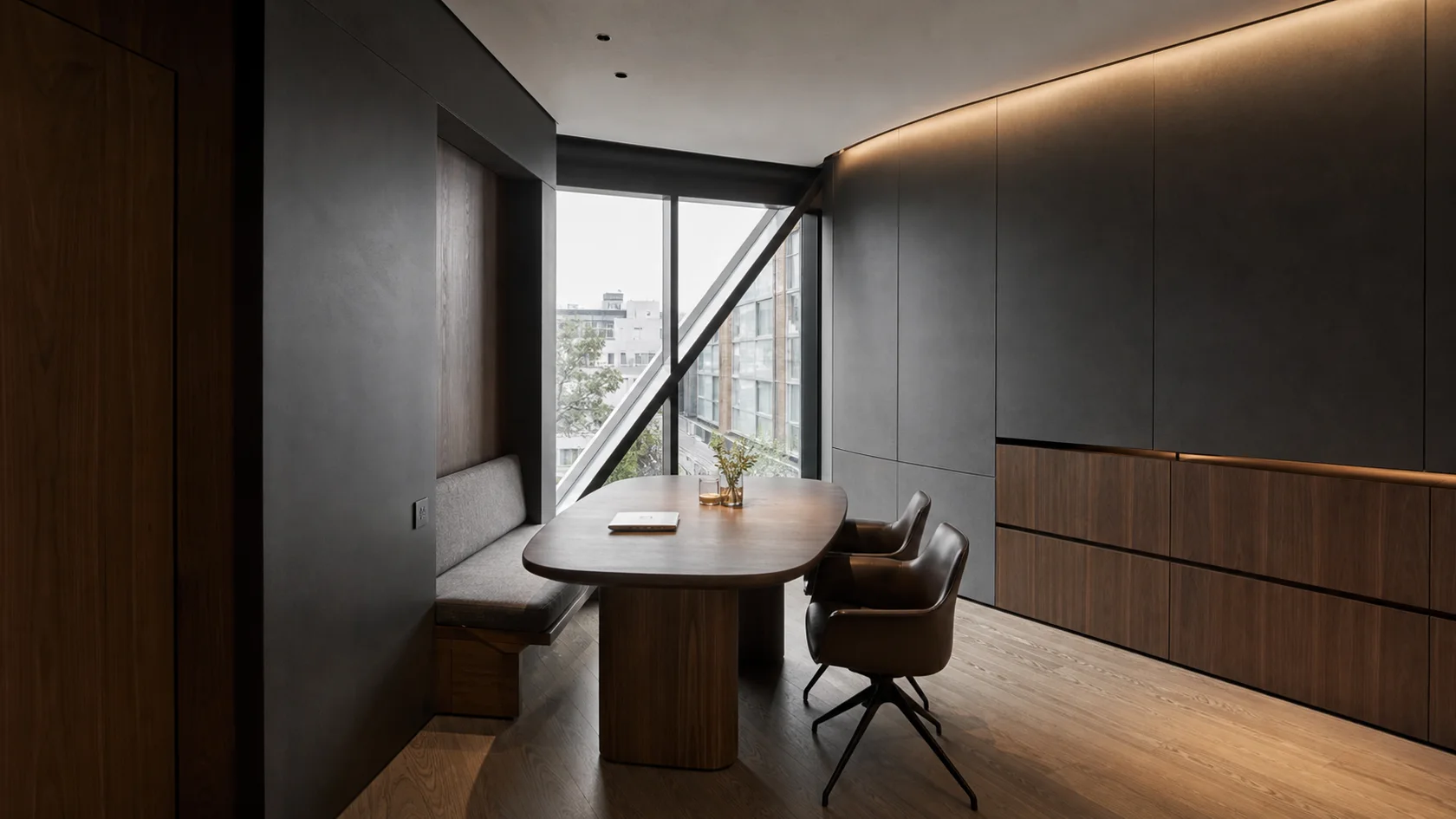 Compact Power High-Tech Dining Room